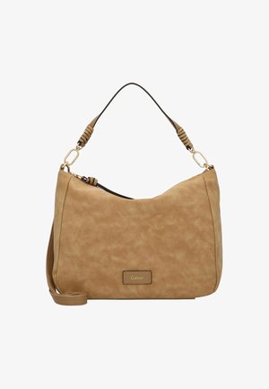 Bolso de hombro de cuero sintético color beige con silueta curva, asa ajustable y herrajes en tono dorado. Presenta el logotipo de la marca en la parte frontal.