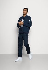 Pepe Jeans AIDAN - T-shirt estampada - dulwich