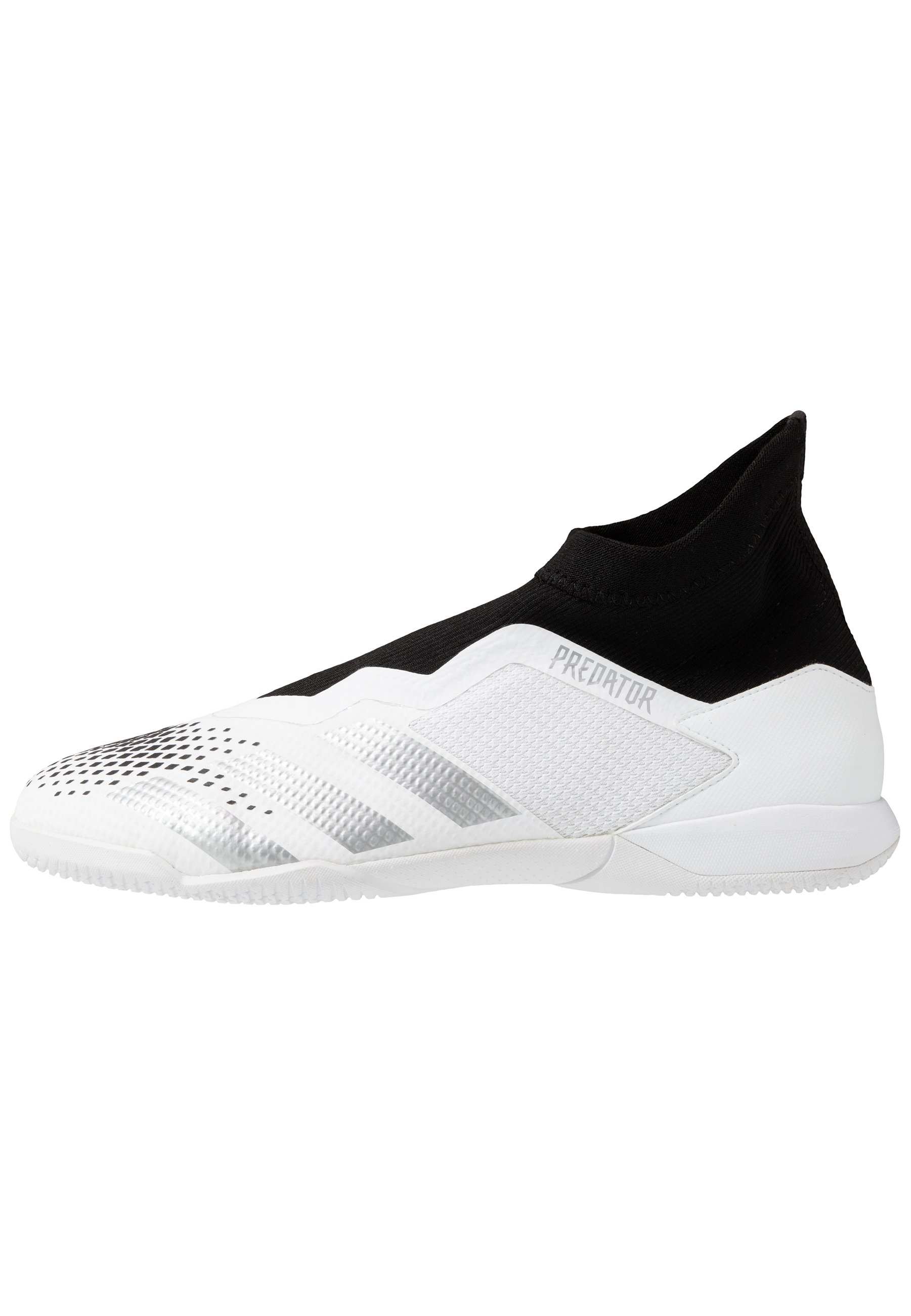 chaussure indoor adidas