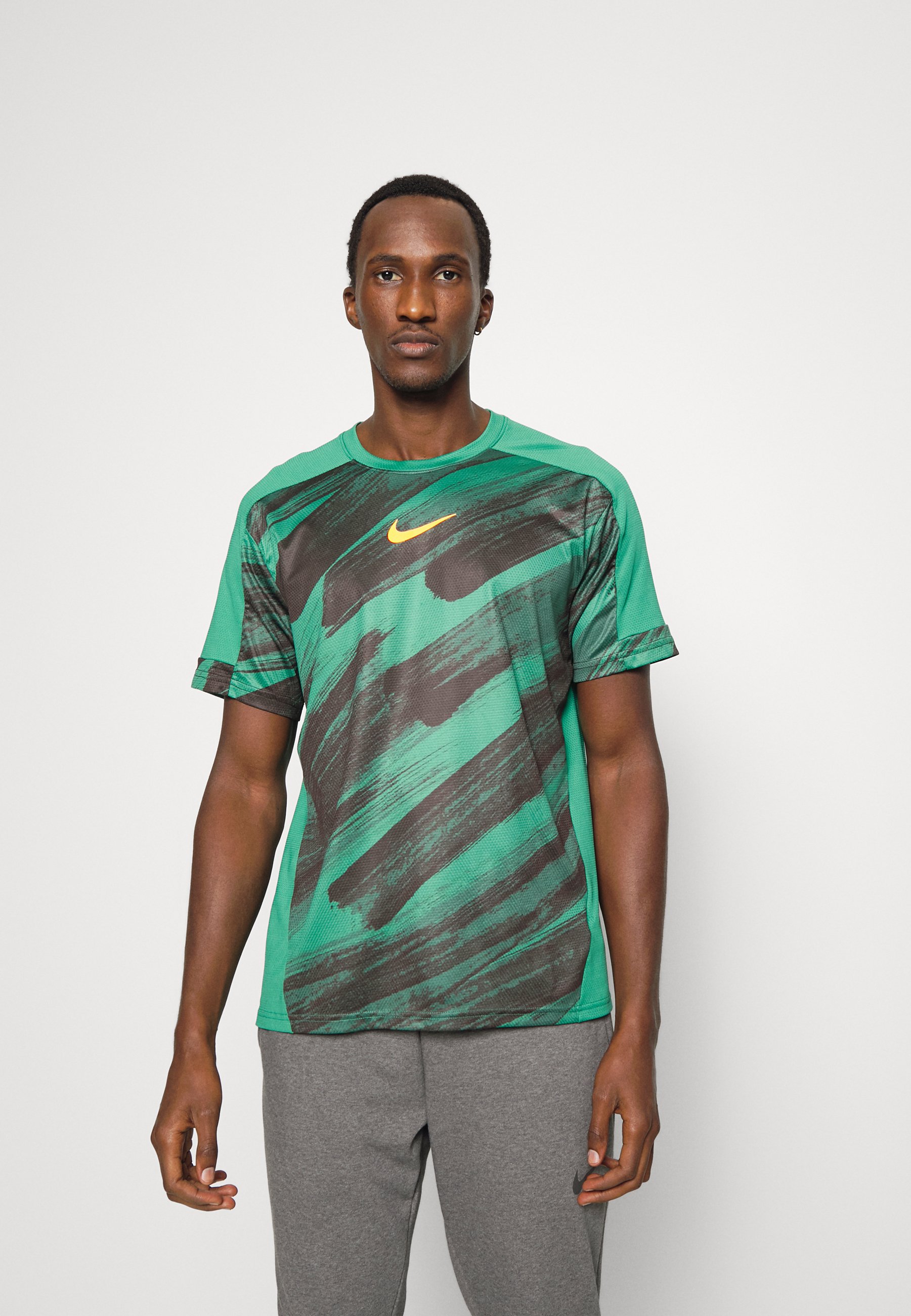 Nike Performance Print T-shirt - green 