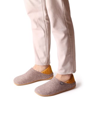 Toni Pons NEPAL - Slippers - taupe