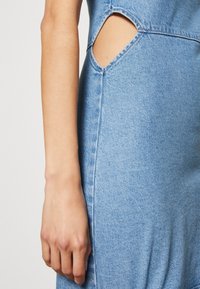 GAP Farkkumekko - blue denim