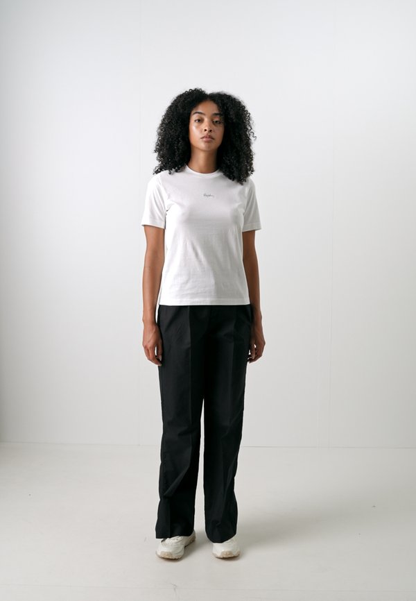 WOMENS - Basic T-shirt3