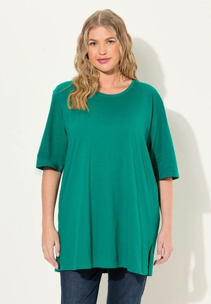 PLUS SIZE SHORT SLEEVE TEE  - Basic T-shirt - classic emerald green