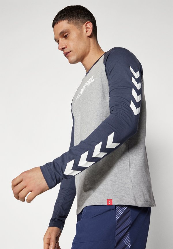 BLOCKED - Long sleeved top2