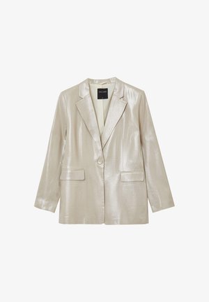 Blazer metallico color beige chiaro con un design strutturato, chiusura a bottone singolo e due tasche frontali. Texture liscia con una finitura lucida.