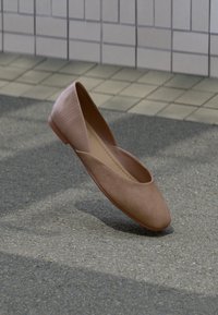 Geselecteerd, other brown