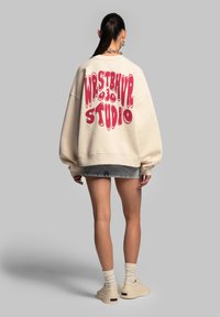 WRSTBHVR FLYNN SWEATSHIRT - Felpa - whitecap gray