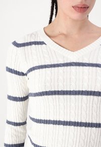 Hollister Co. Pullover - white
