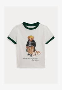 Επιλέχθηκε, nevis/new forest