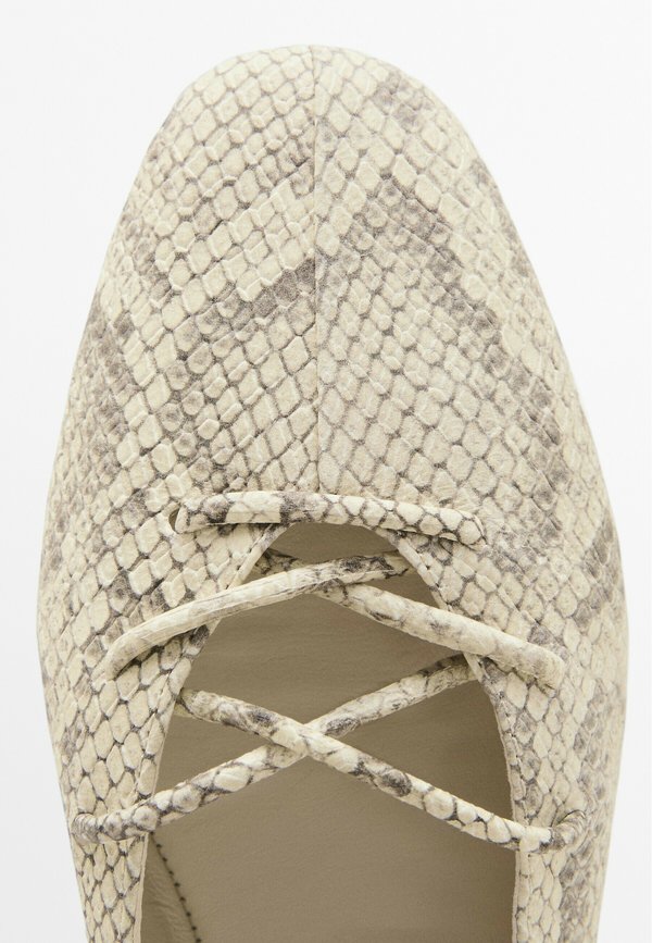 Ankle cuff ballet pumps - beige2