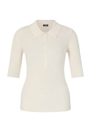 Polo shirt en tricot côtelé crème avec manches mi-longues et patte de boutonnage à trois boutons, silhouette ajustée et col classique.