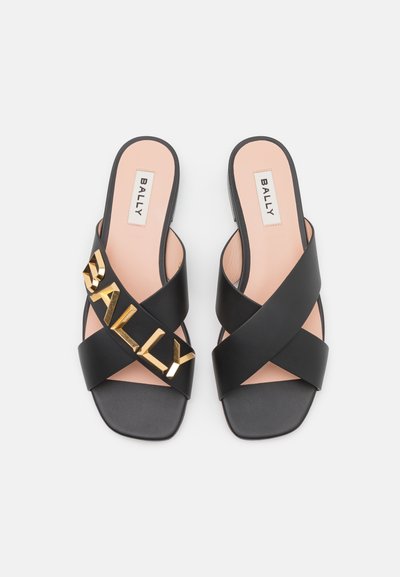 Bally LARISE FLAT - Papucsszandálok - black