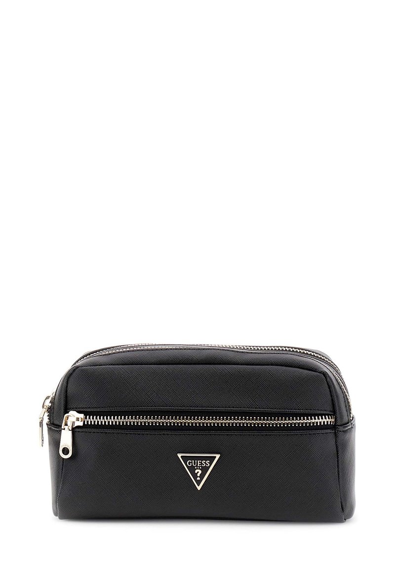 Zwart gestructureerd rechthoekig tasje met twee zilveren ritsen en een driehoekig Guess-logo op het voorvak.