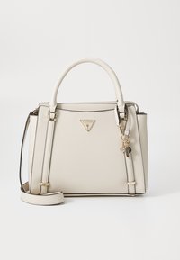 Borsa a mano sintetica beige con hardware dorato, manici superiori doppi, tracolla removibile e logo in evidenza. Design strutturato con linee pulite.