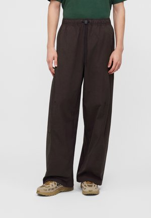 Nike Sportswear, Панталони - velvet brown/(black)
