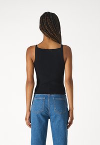 Abercrombie & Fitch SQUARENECK OTTOMAN TANK - Viršus - black beauty