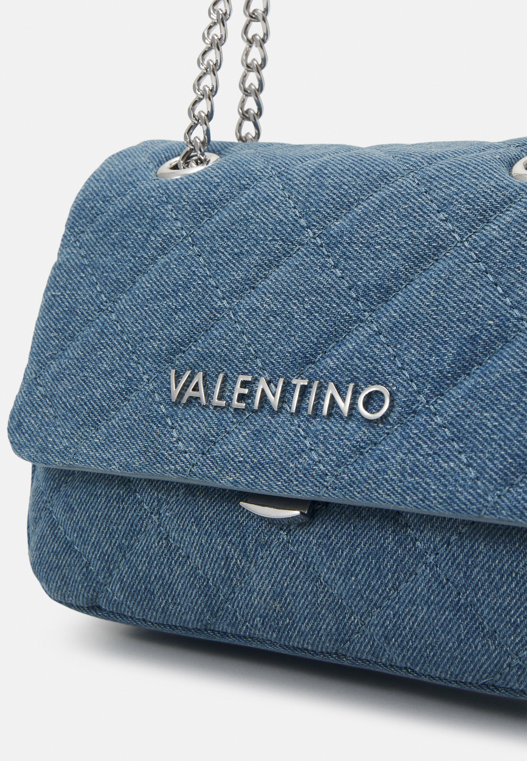 VALENTINO カバーオール モト北青山店です。 先日入荷した新作デニムカバーオールを