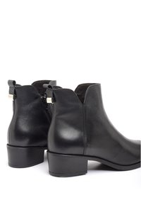 RYŁKO - Ankle boot