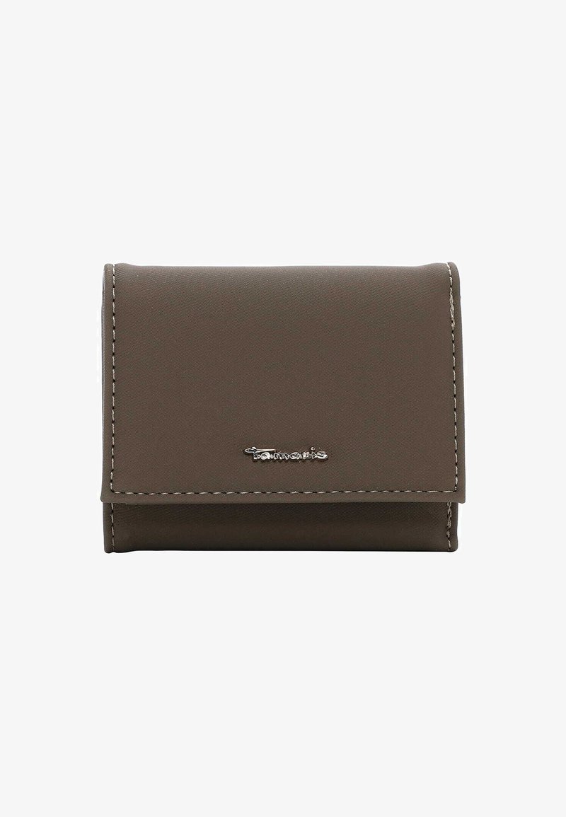 Brązowy portfel z fałszywej skóry z białymi przeszyciami, złożony w formie zakładki i z małym logo z przodu. Kompaktowa i prosta struktura.