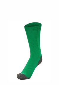 Calcetín verde acanalado con talón y puntera gris. Diseñado para comodidad y durabilidad. Presenta una textura suave y una longitud hasta la mitad de la pantorrilla.