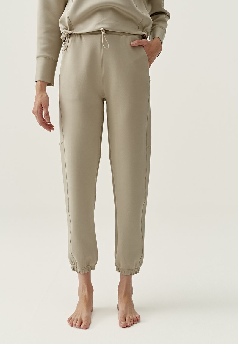 Born Living Yoga SAONA Trainingsbroek beige Zalando.be