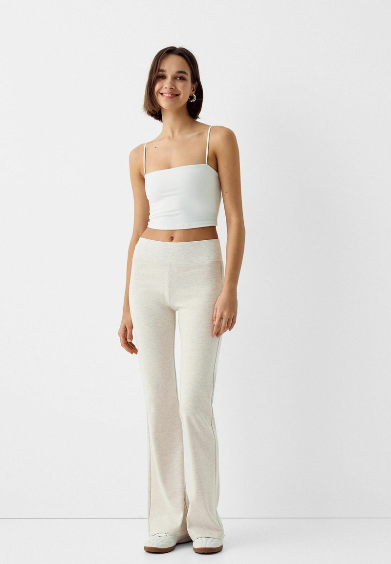 Bershka Broek zandkleur Bershka Broek zandkleur