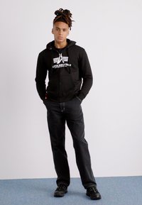 Thumbnail Image 2