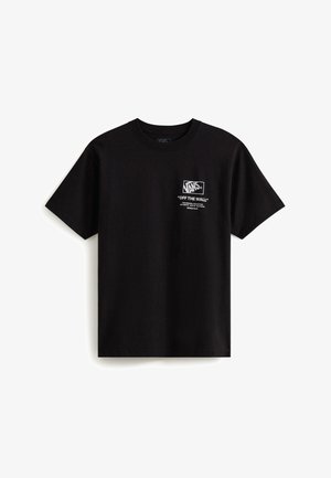 Musta puuvillainen lyhythihainen t-paita, jossa on valkoinen Vans-logo ja "OFF THE WALL" -teksti rintataskun kohdalla.