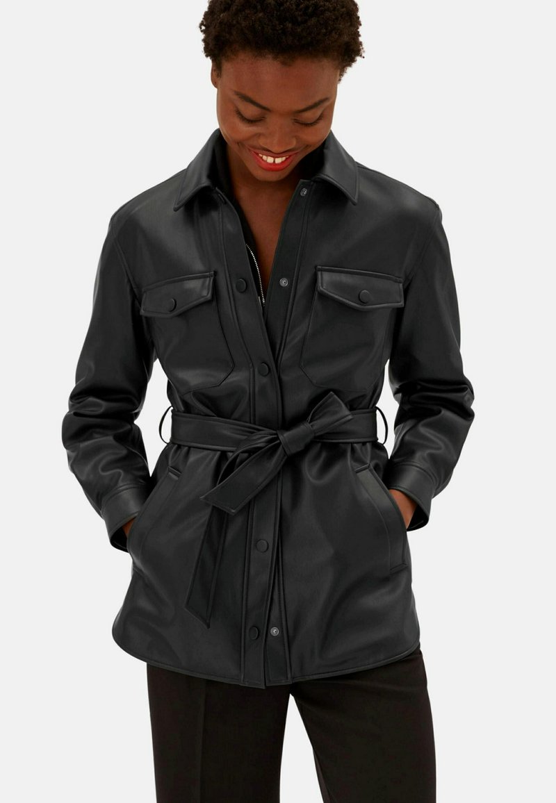 Marks & Spencer FAUX LEATHER BELTED SHACKET Jas black/zwart