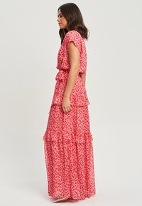 TUSSAH ANNA  - Maxi dress - pink roses