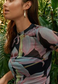 Next KEW COLLECTION SHORT SLEEVE - Marškinėliai su spaudiniu - navy and pink floral