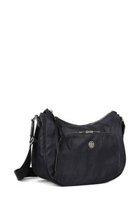 Borsa a spalla in tessuto nero con texture geometriche, accessori in oro, tasca con zip frontale e tracolla regolabile. Forma morbida e curvata per un facile trasporto.