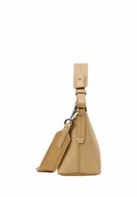 Borsa a spalla in pelle color nocciola con finitura testurizzata, forma triangolare, tracolla regolabile e dettaglio con zip a frange sul lato.