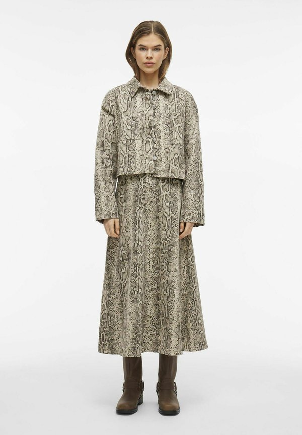 SCHLANGEN - Denim jacket - birch3