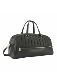 Borsa a duffel nera trapuntata con dettagli in pelle, hardware dorato, manici superiori e una tasca frontale con zip. Materiale resistente e forma strutturata.