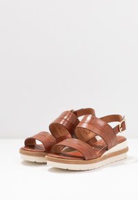 Tamaris Plateausandalette - cognac