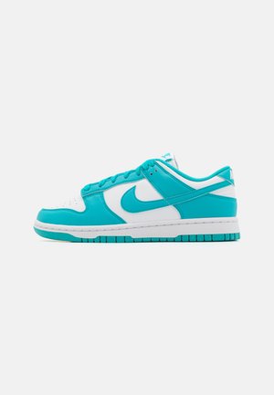 DUNK NEXT NATURE - Matalavartiset tennarit - white/dusty cactus