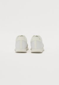 Thumbnail Image 3