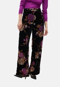 Pantaloni - black