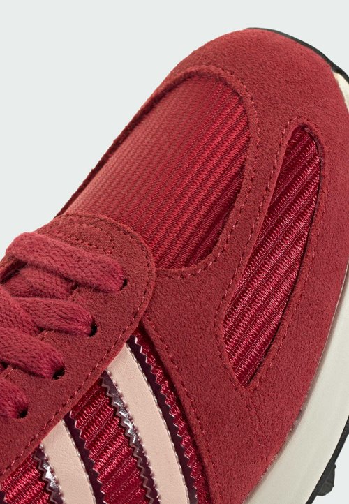 adidas Trainers - team victory red blush pink shadow red — photo 6
