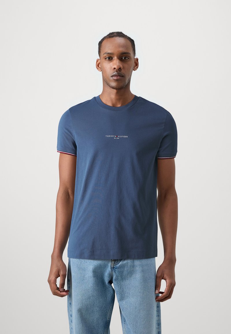 Tommy Hilfiger LOGO TIPPED TEE - Paprasti marškinėliai - aegean sea