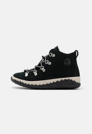 YOUTH OUT N ABOUT CONQUEST EURO UNISEX - Lace-up ankle boots - black
