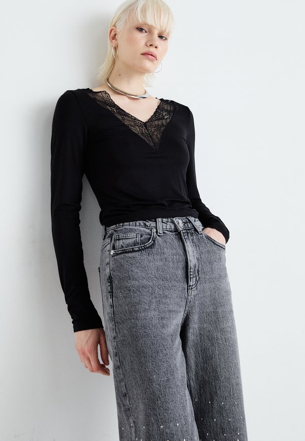 VMTESSA WIDE STUDS - Wide Leg2