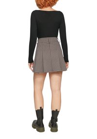 QS MIT U-BOOT-AUSSCHNITT - Longsleeve - schwarz