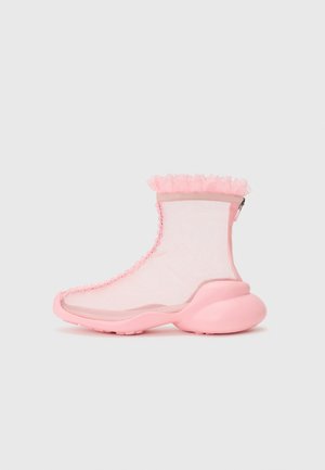 RUFFLE BOOTS - Classic ankle boots - pink