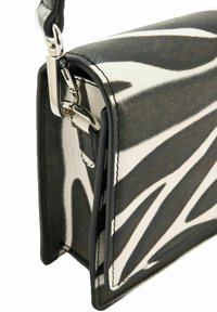 Seidenfelt FJONE   - Borsa a tracolla - zebra
