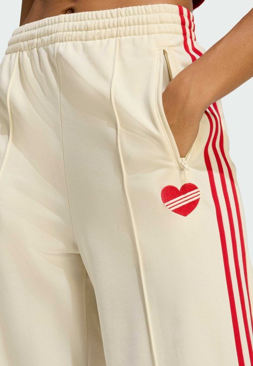 adidas FIREBIRD LOOSE - Tracksuit bottoms - cream white better scarlet — photo 4