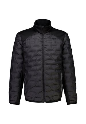 Mustassa puffatakkissa on tikattu muotoilu, korkea kaulus, vetoketjusuljenta ja erottuvat mustat olkapaneelit. Takkissa on myös sivutaskut.