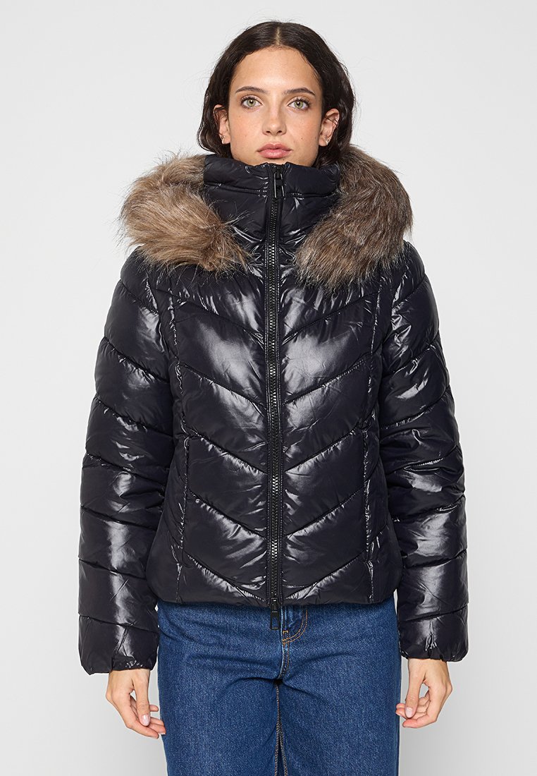 Only Tall Winterjas zwart